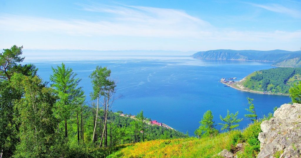 Байкал - одно из самых красивых и загадочных мест на планете