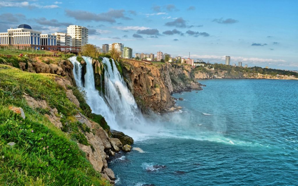 Водопад Дюден рядом с Ларой