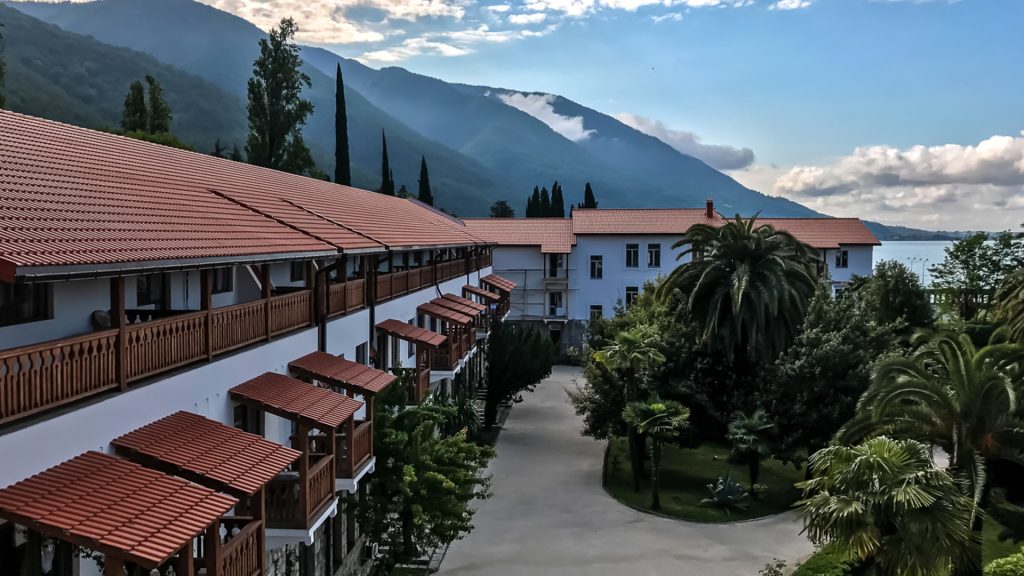 Абаата купить тур в Абхазию онлайн