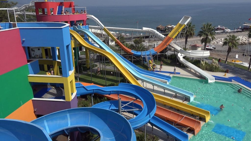 В Rixos Sungate большой аквапарк